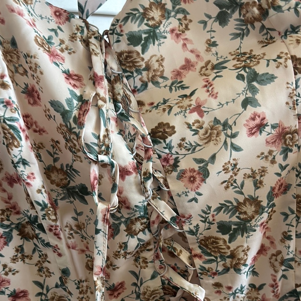 Floral Halter Maxi Dress - Picture 3 of 8